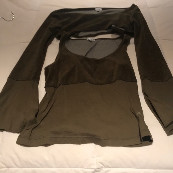 Togo 3 pieces. Worn once - Picture 2 of 4